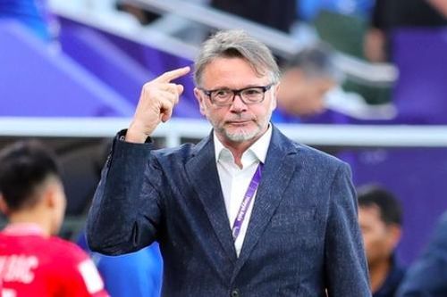HLV Troussier: 'ĐT Việt Nam đủ kinh nghiệm và sẽ tạo bất ngờ cho Indonesia'