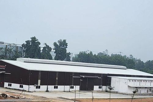 Đưa nhà máy vào hoạt động dù chưa được giao đất