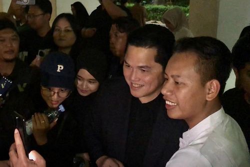 Chủ tịch LĐBĐ Indonesia được chào đón như người hùng
