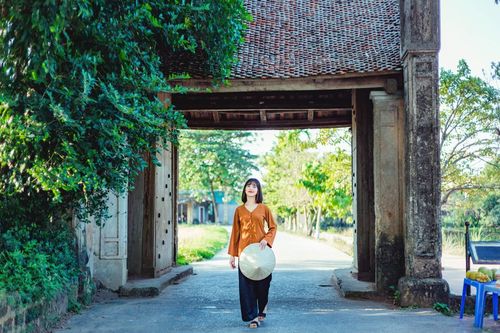 Hồn làng thấp thoáng Đường Lâm