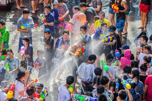 Hàng không Thái Lan tăng chuyến, giảm giá vé dịp tết té nước