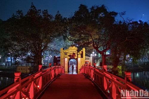 Trải nghiệm tour đêm tâm linh mới nhất ở Hà Nội: Kỳ công, hoành tráng và nhiều hứa hẹn