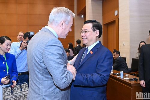 Chủ tịch Quốc hội Vương Đình Huệ làm việc với đoàn doanh nghiệp của Hội đồng Kinh doanh Hoa Kỳ-ASEAN