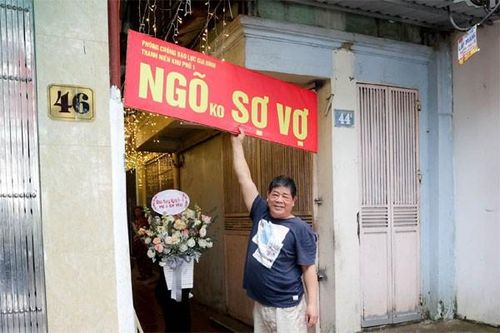'Ngõ không sợ vợ' nổi tiếng mạng xã hội tại Hà Nội