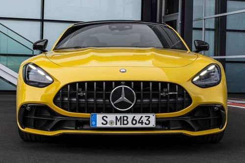 Mercedes-AMG GT43 2025 hiệu suất cao cho dân chơi mới 'nhập môn'