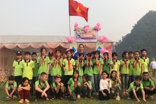 Cô giáo vùng cao trăn trở sao cho trò đỡ vất vả