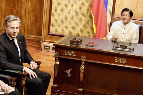 Ngoại trưởng Mỹ Blinken hội kiến Tổng thống Philippines, cùng cam kết về Biển Đông
