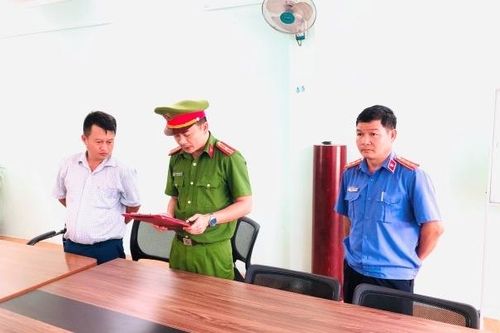 Gia Lai: Bắt giam đối tượng 'cò đất' chiếm đoạt hơn 2 tỷ đồng của một hộ dân