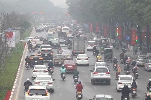 Cần kiểm soát khí thải ô tô, xe máy để cải thiện chất lượng không khí Thủ đô