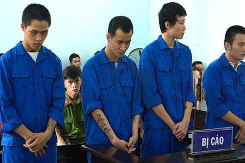 Mở tiệc ma túy tại nhà, nhóm thanh niên lĩnh án