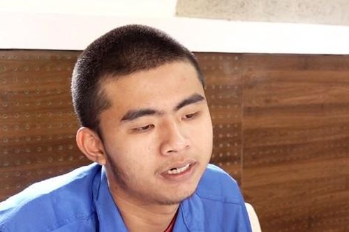 Tạm giam đối tượng gây rối trước cửa tòa án