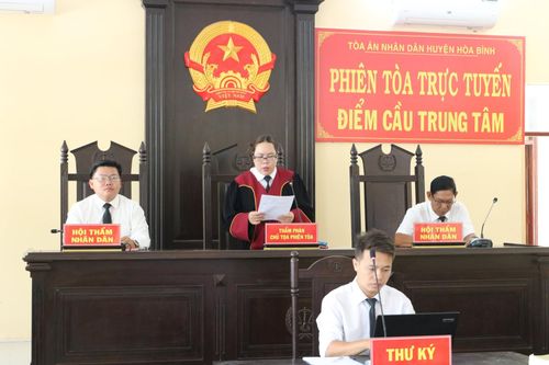 Xét xử trực tuyến 4 vụ án hình sự