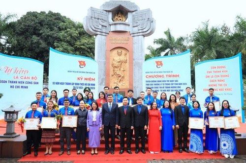 Nghệ An: Tuyên dương 15 đảng viên trẻ xuất sắc và trao giải thưởng Lý Tự Trọng