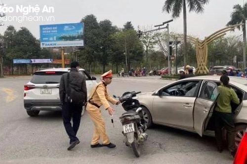 Cần bình tĩnh xử lý, có thái độ ứng xử văn minh khi xảy ra va chạm giao thông