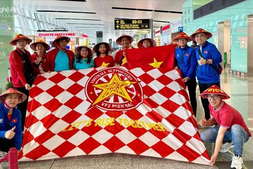 Đội tuyển Việt Nam được tiếp thêm sức mạnh trước trận đấu với Indonesia