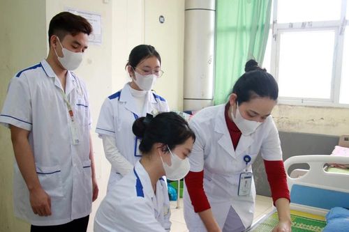 Tháng Thanh niên: 'Sinh viên 5 tốt' nhiệt huyết với hoạt động thiện nguyện