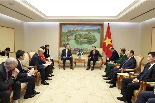 Phó Thủ tướng Trần Hồng Hà tiếp lãnh đạo Tập đoàn Airbus
