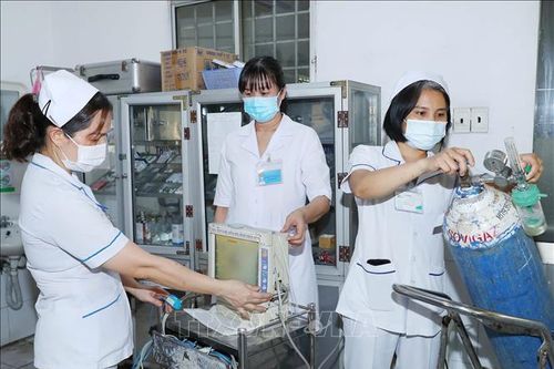Chấn chỉnh đào tạo cán bộ y tế: Nâng cao chất lượng phục vụ người dân