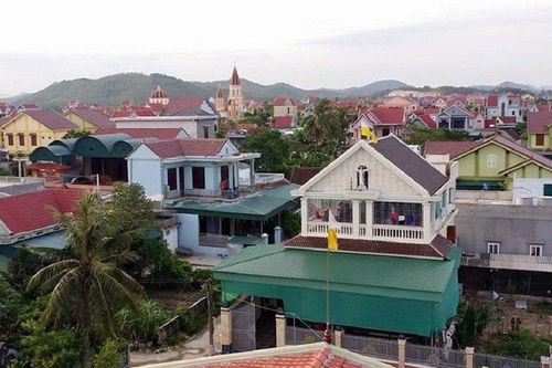 Chuyện chưa kể về làng có nhiều tỷ phú nhất Việt Nam: Ô tô chạy ầm ầm, biệt thự đếm không xuể