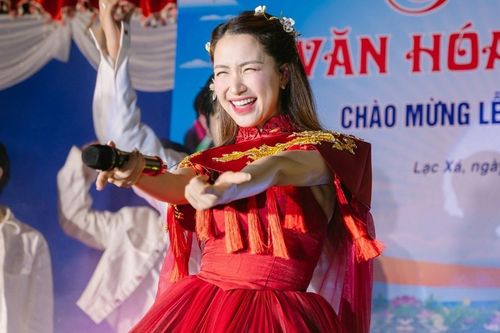 Về quê nhà biểu diễn, cát-xê của Hòa Minzy ra sao?