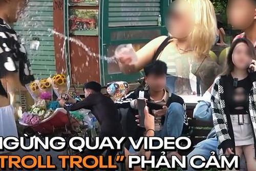 Ngồi lên đùi trai lạ, nhìn chăm chăm vào ngực những cô gái trên phố: Nghĩ 'Troll troll' vậy là vui?