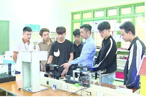 Bồi đắp 'nguyên khí' cho phát triển bền vững