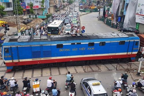 Đầu tư hơn 1.600 tỷ đồng cải tạo nâng cấp đường ngang tuyến đường sắt Bắc Nam