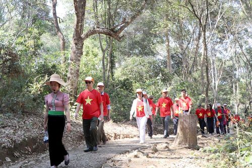 'Cú hích' cho Điện Biên bứt phá
