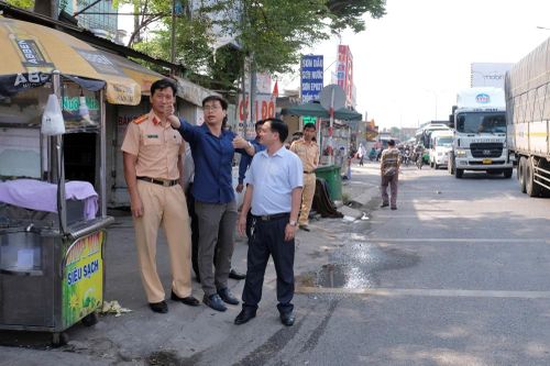 Kiểm tra thực tế tình hình giao thông tại cụm nút giao Cổng 11 và các giao lộ trên quốc lộ 51