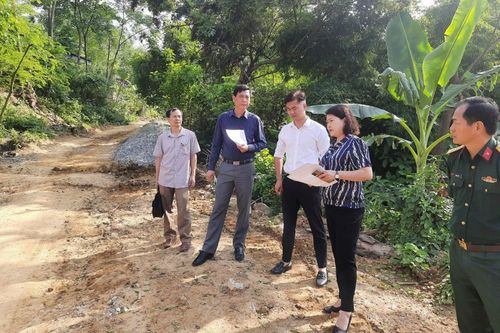 Căn cứ, dẫn chứng cụ thể chỉ ra hạn chế, yếu kém