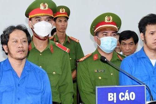 Lợi dụng các quyền tự do dân chủ, 2 bị cáo lĩnh án tù