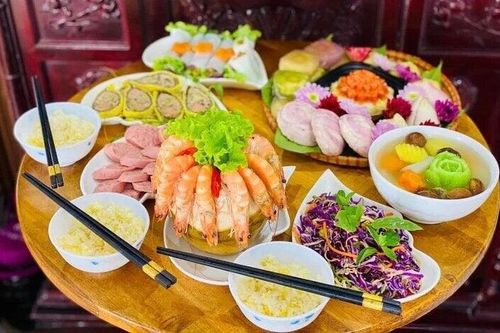 Có nên nấu lại đồ cúng trước khi ăn?