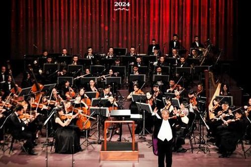 Nghệ sĩ violin tài năng của Áo Rainer Honeck biểu diễn hòa nhạc tại Việt Nam