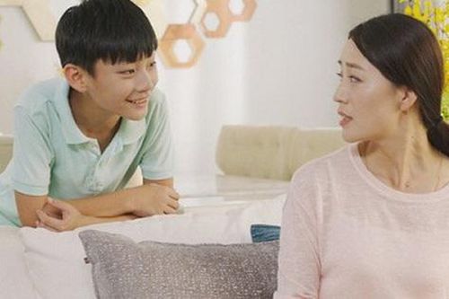 Con tuổi teen không còn trò chuyện khiến cha mẹ hụt hẫng, đây là 8 mẹo để con cởi mở trở lại