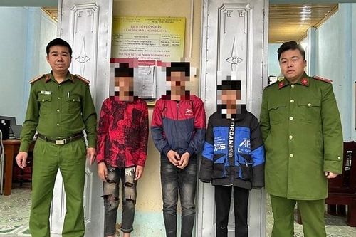 Hà Giang: Phát hiện nhóm học sinh ném đá vào xe qua đường