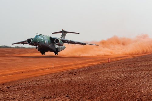 Saudi Arabia từ bỏ C-130 Mỹ sản xuất lấy vận tải cơ C-390 Brazil làm 'quà gia nhập BRICS'