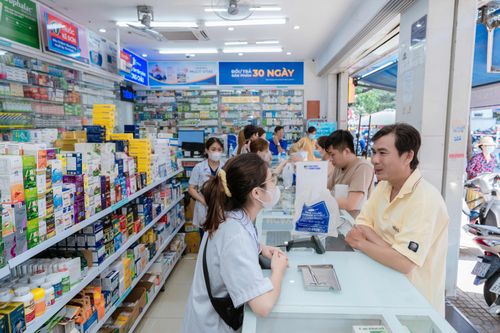 FPT Long Châu mang thuốc điều trị thế hệ mới đến người bệnh COPD