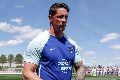 Torres thay đổi ngoại hình chóng mặt