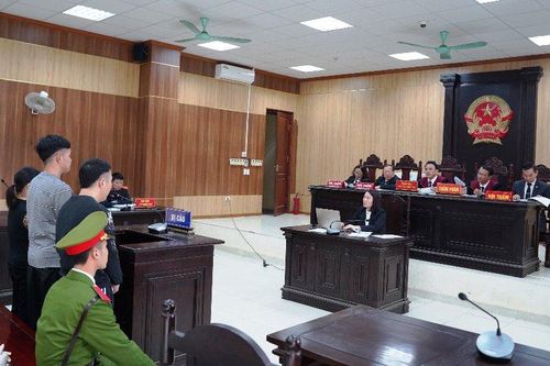Án chung thân dành cho 2 bị cáo mua bán trái phép ma túy