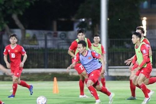 20 giờ 30 phút ngày 21-3, Indonesia - Việt Nam: Vững vàng niềm tin