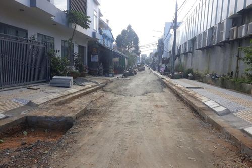 Dự án chậm vì 'giao lưu' văn bản nhiều