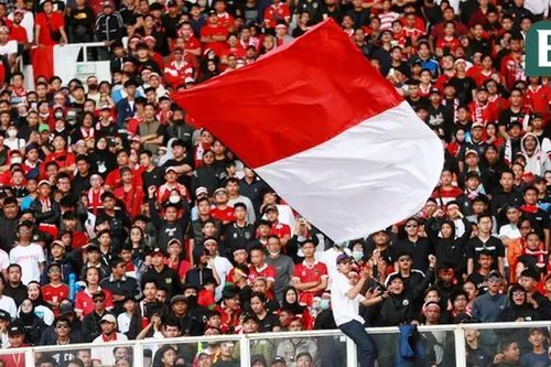Vé xem trận Indonesia - Việt Nam hết sạch, cổ động viên vẫn lùng sục tìm mua