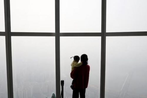 Tỷ lệ sinh toàn cầu giảm, gánh nặng dân số chuyển sang các nước thu nhập thấp