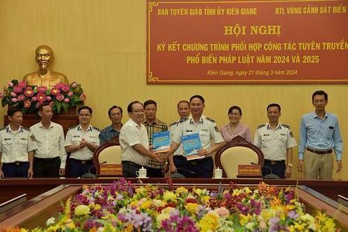Phối hợp và nâng cao công tác tuyên truyền và phổ biến pháp luật