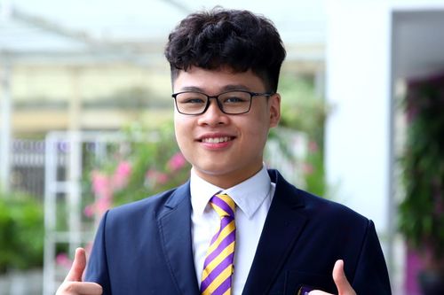 Học sinh lớp 11 Hà Nội lọt nhóm đầu tư chứng khoán xuất sắc tại trường Mỹ