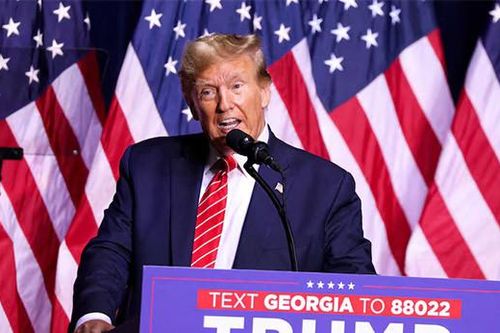 Ông Trump có nguy cơ bị tịch thu tài sản, chiến dịch tranh cử kêu gọi quyên góp