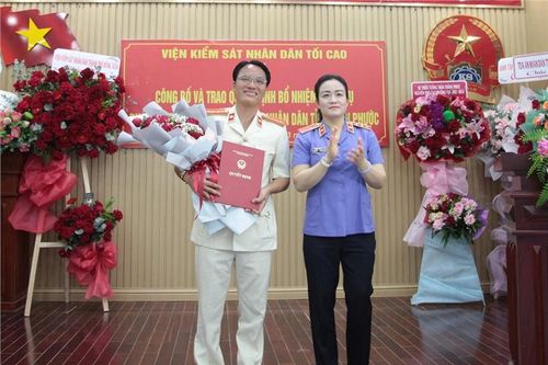 Công bố và trao Quyết định bổ nhiệm Phó Viện trưởng VKSND tỉnh Bình Phước