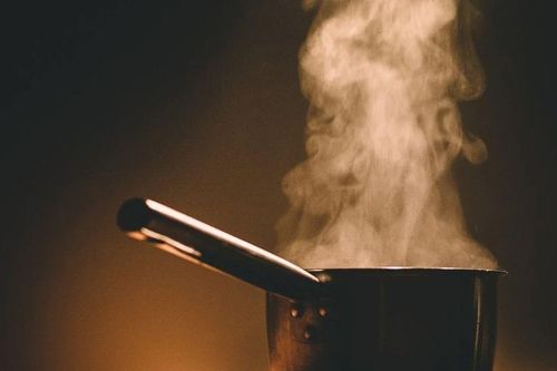 Mẹo 'xóa sạch' mùi thức ăn, mùi hôi trong nhà và bếp cho căn hộ chung cư