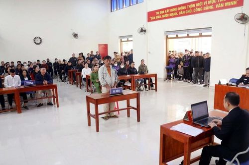 43 tháng tù cho 2 đối tượng chống người thi hành công vụ khi tham giao thông