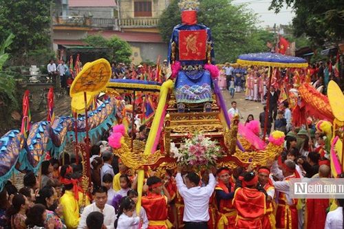 Về đền Tranh Hải Dương xem hội